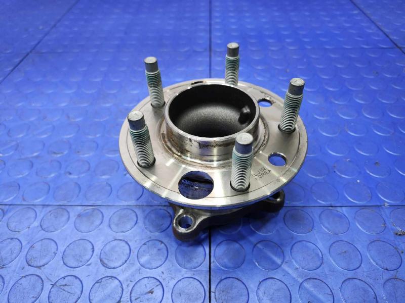 2024-2025 Buick Envista Rear Wheel Hub and Bearing Assembly OEM 13546940