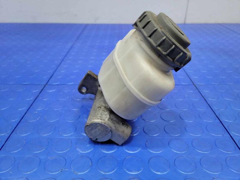 2006-2008 Honda Ridgeline Brake Master Cylinder Assembly OEM 46100SJCA51