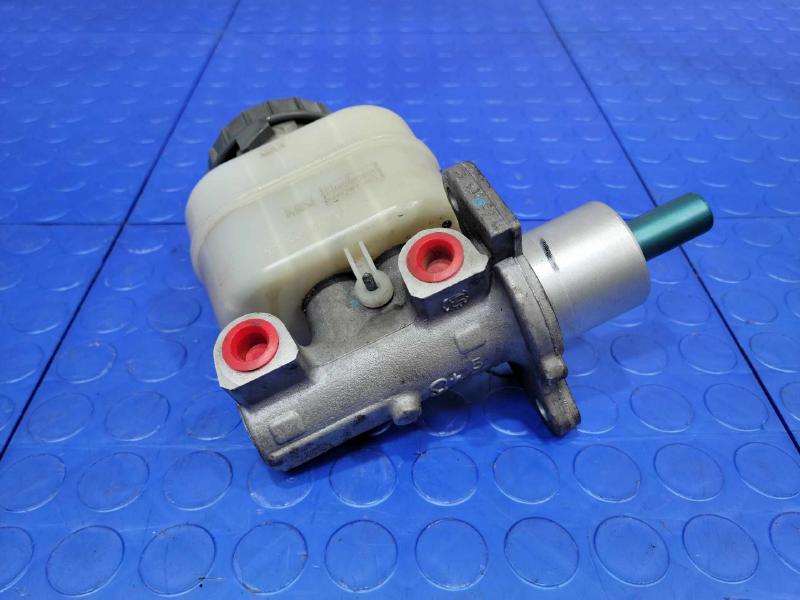 2006-2008 Honda Ridgeline Brake Master Cylinder Assembly OEM 46100SJCA51