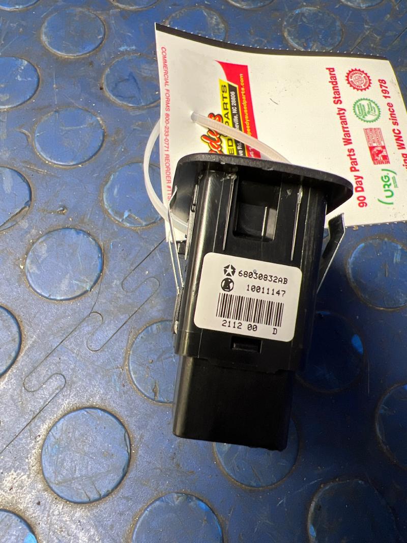 2011 - 2013 Jeep Grand Cherokee Rear Window Switch LH or RH OEM 68030832AB