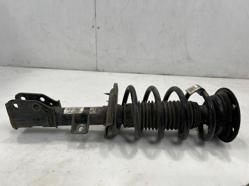 2010 GMC Terrain Strut Assembly