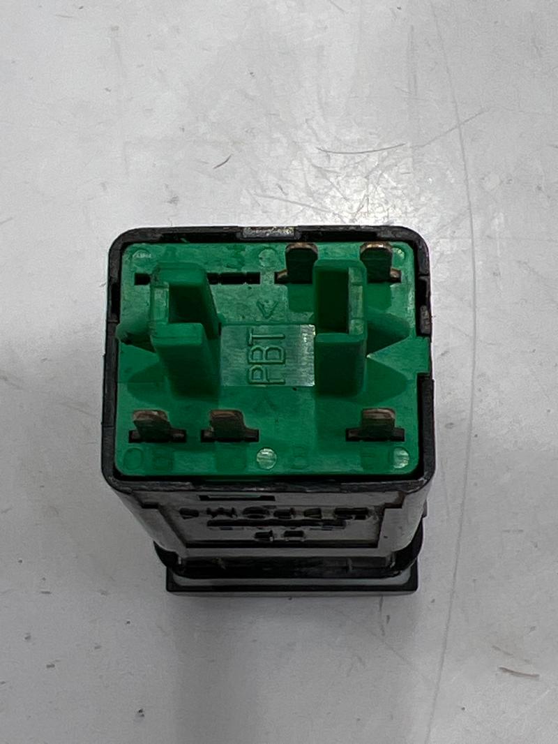 1999 - 2003 Saab 9-3 Front Fog Lamp Switch OEM 4409223