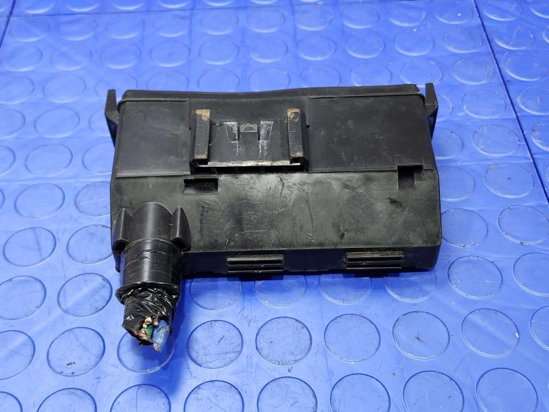 2013 Infiniti FX35 Engine Fuse Box