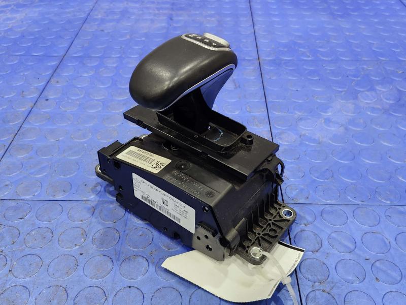 2013 Chrysler 300 Floor Shifter