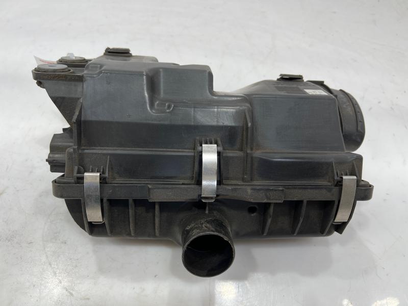 2008 - 2015 Smart Fortwo Air Cleaner Box Assembly Genuine OEM 1320900001