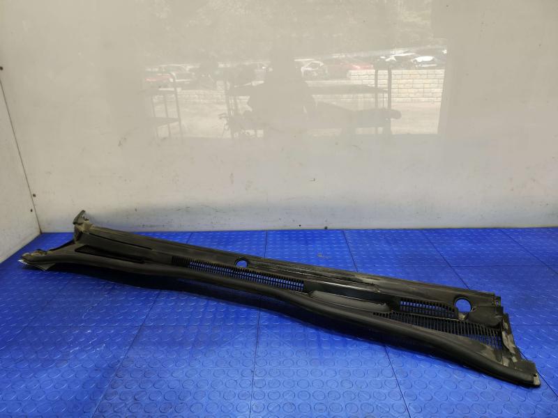2003-2009 Toyota 4Runner Cowl Panel Cover Grille Air Inlet OEM 5570835071