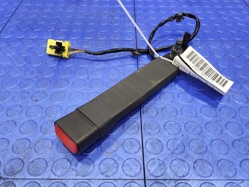 2014 Chevrolet Spark Front Seat Belt