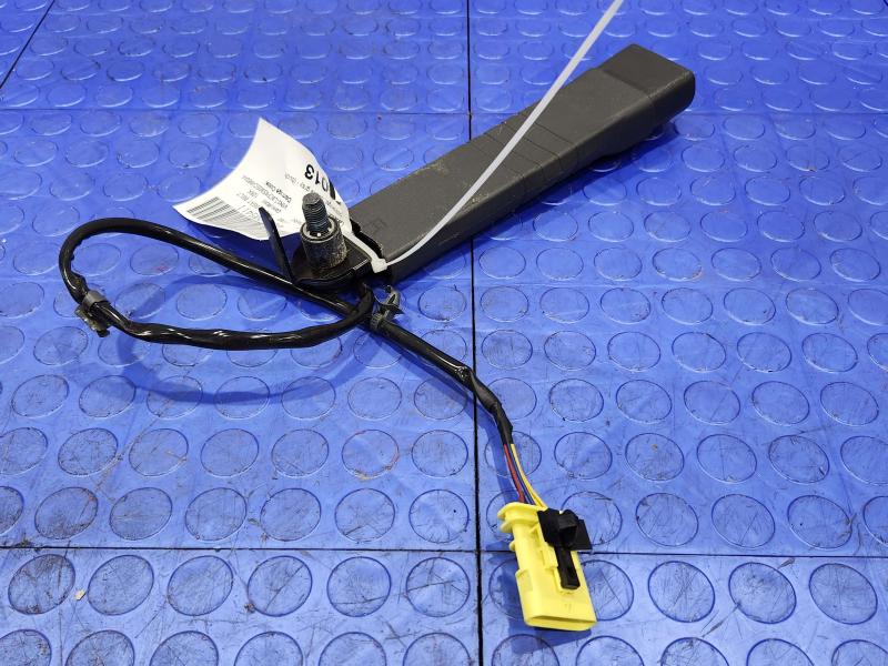 2014 Chevrolet Spark Front Seat Belt