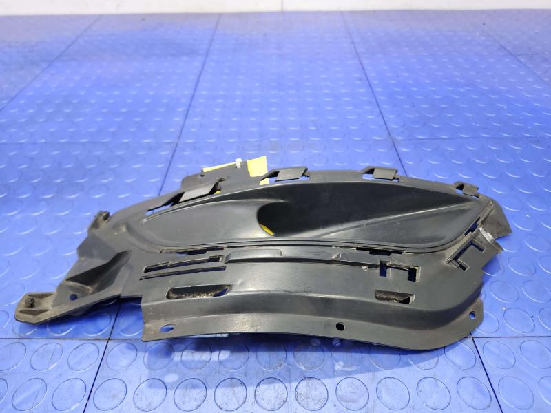 2015 Chrysler 200 Grille