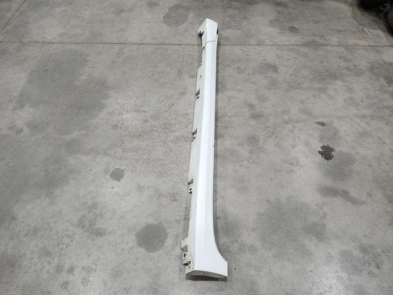 2014 Nissan Maxima Rocker Moulding
