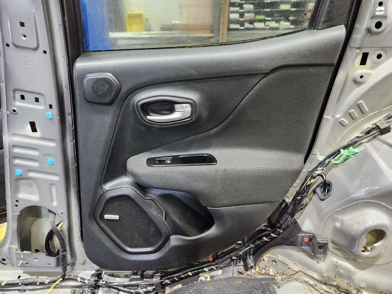 2020 Jeep Renegade Rear Door Trim Panel