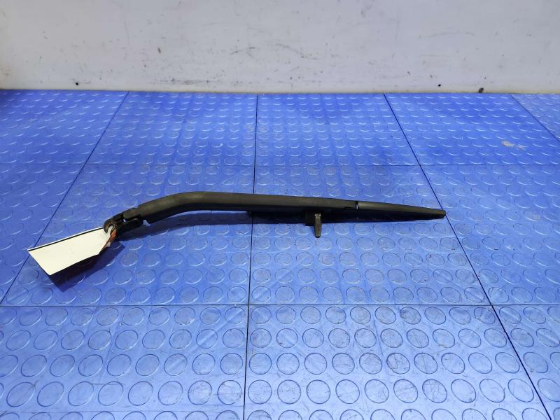 2003 Toyota 4Runner Wiper Arm