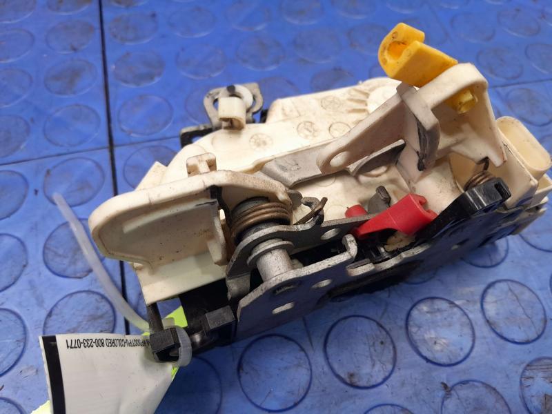 2012 Jeep Patriot Front Door Latch