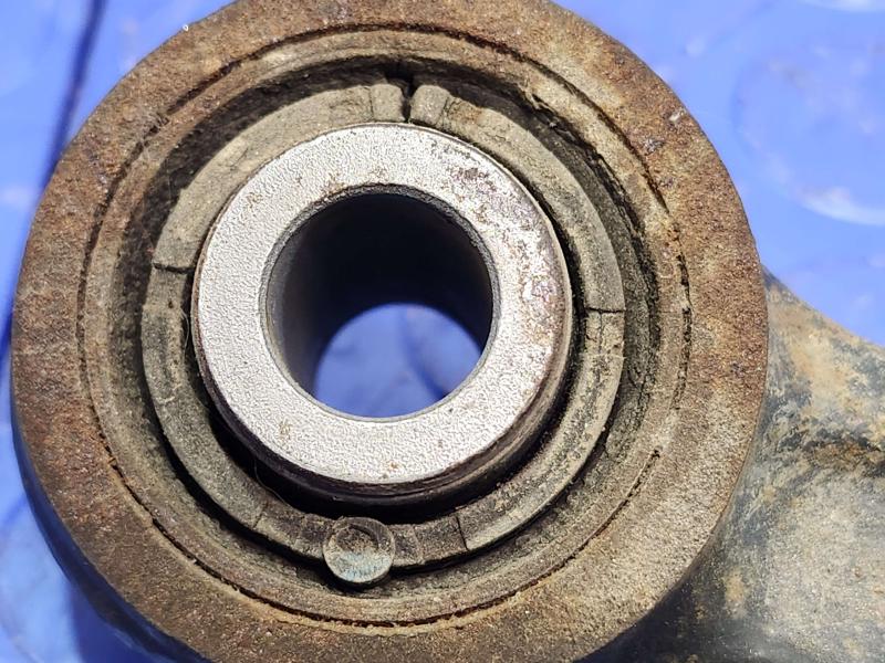 2016 Kia Sedona Lower Control Arm Rr