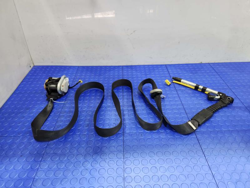 2008 Honda Fit Front Seat Belt