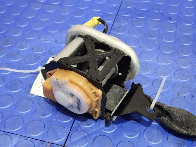 2008 Honda Fit Front Seat Belt