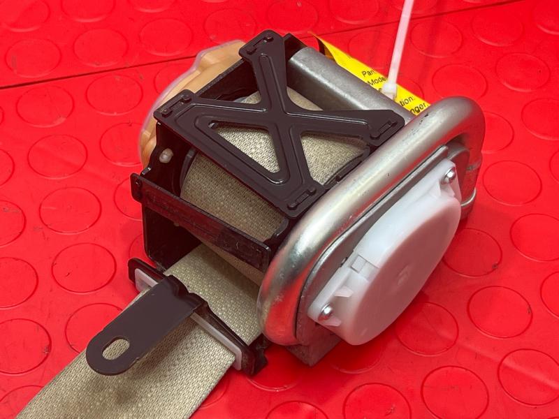 2011 Infiniti QX56 Front Seat Belt Retractor RH Passenger Side Tan OEM 868841LA6B