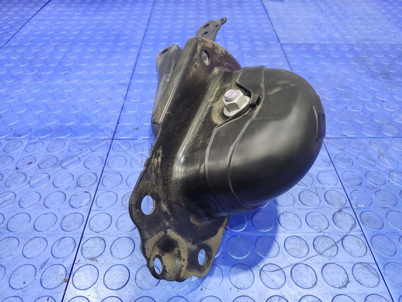 2017 Toyota Prius Lower Control Arm Rr