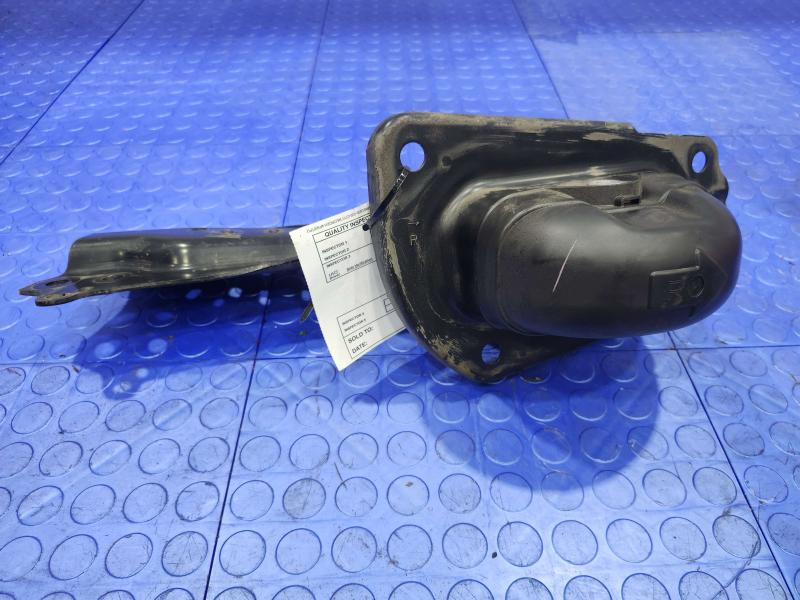 2017 Toyota Prius Lower Control Arm Rr
