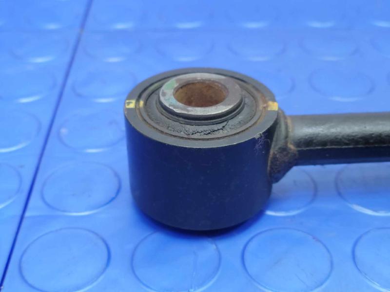 2013 Hyundai Santa Fe Lower Control Arm Rr