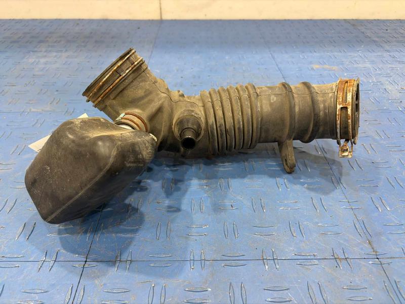 2007 Toyota RAV4 Air Intake Tube/Resonator