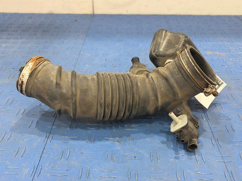 2007 Toyota RAV4 Air Intake Tube/Resonator