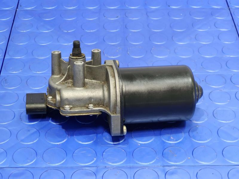 2005 Volkswagen Jetta Wiper Motor Front