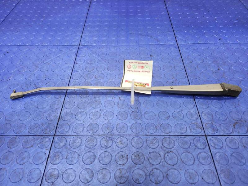 1976-1979 Cadillac Seville Windshield Wiper Arm Left Driver Side OEM