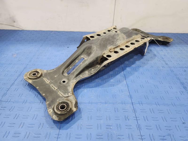 2002 Toyota Camry Crossmember/Cradle/Undercarria