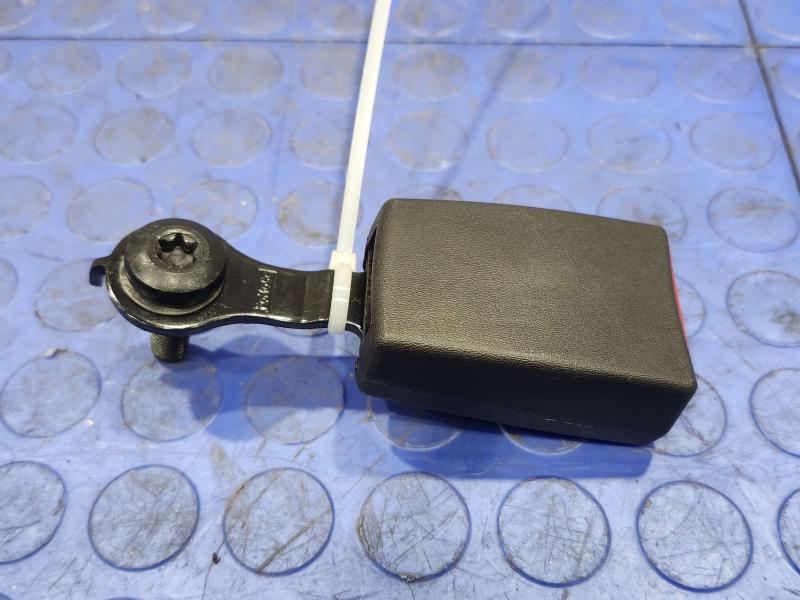 2014 Ford Explorer Rear Seat Belt