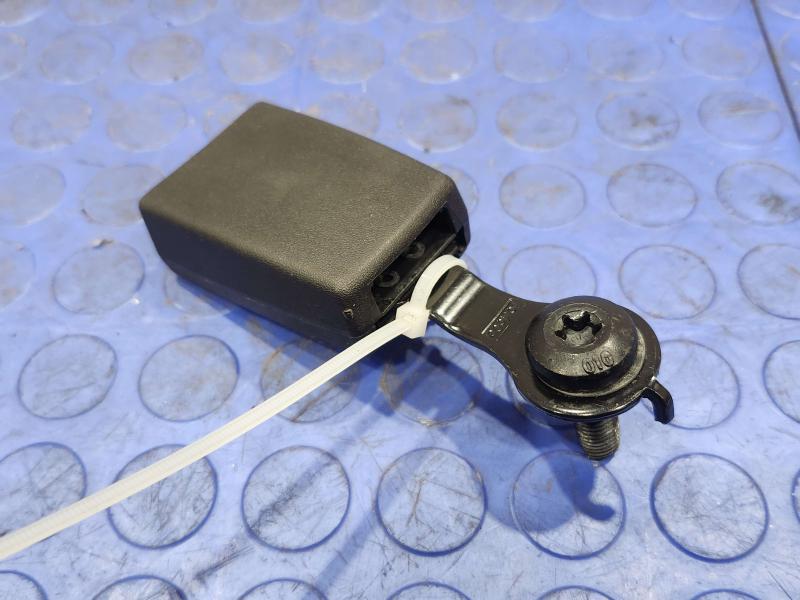 2014 Ford Explorer Rear Seat Belt