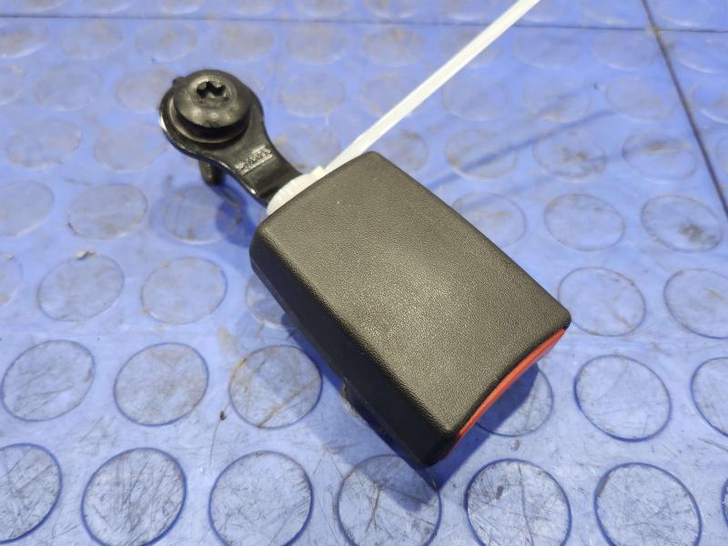 2014 Ford Explorer Rear Seat Belt