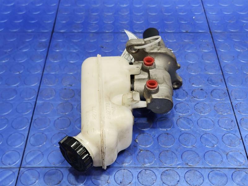 2012 Dodge Grand Caravan Master Cylinder