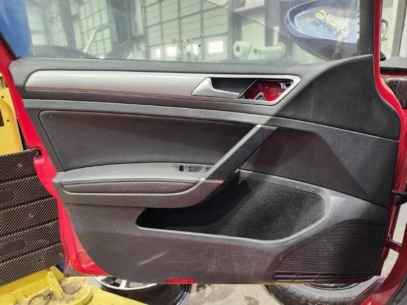 2015 Volkswagen Golf Front Door Trim Panel