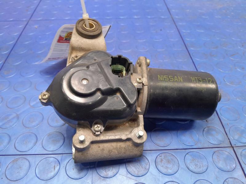 2008 Nissan Titan Wiper Motor Front