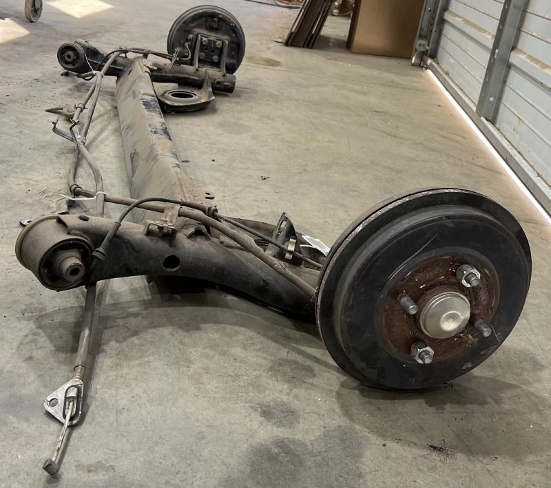2014 - 2019 Nissan Versa 1.6L Rear Beam Axle Rear Suspension Assembly OEM 555013WC1B