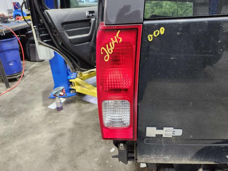 2007 Hummer H3 Tail Light Assembly