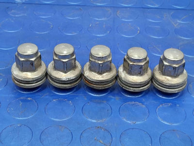 2018 Jaguar XE Lug Nuts