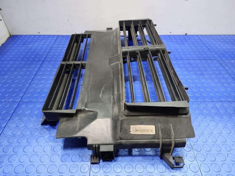 2014 Ford Focus Air Shutter/Radiator Shutter