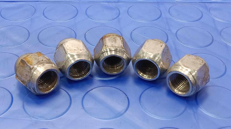 2011 Subaru Forester Lug Nuts