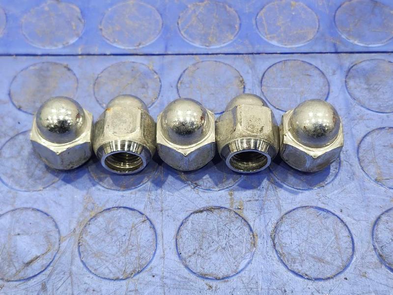 2021 Subaru Legacy Lug Nuts