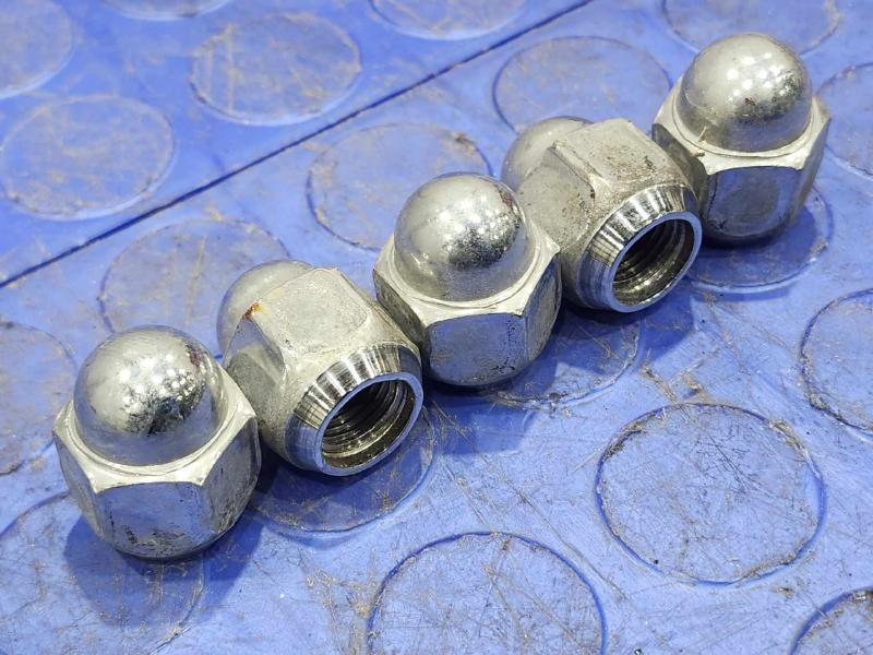 2021 Subaru Legacy Lug Nuts