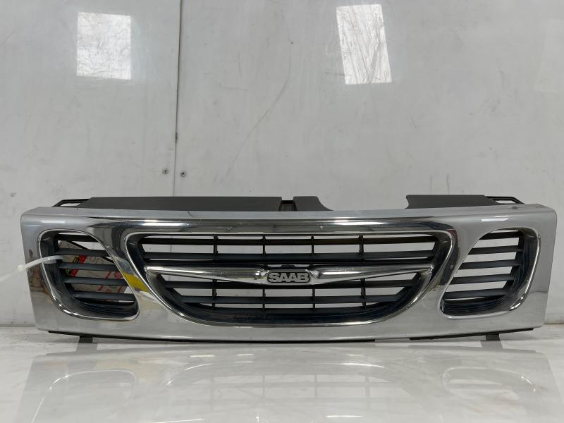 1999 - 2003 Saab 9-3 Upper Radiator Grille Assembly w/ Emblem OEM 4677894