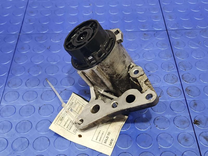 2011 Toyota Prius Oil Filter Housing