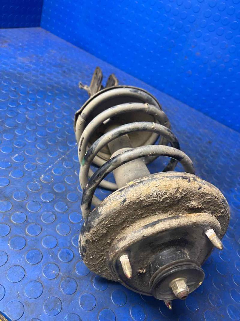 2003 - 2008 Honda Pilot Front Strut Assembly RH Passenger Side OEM 51601S9VA02