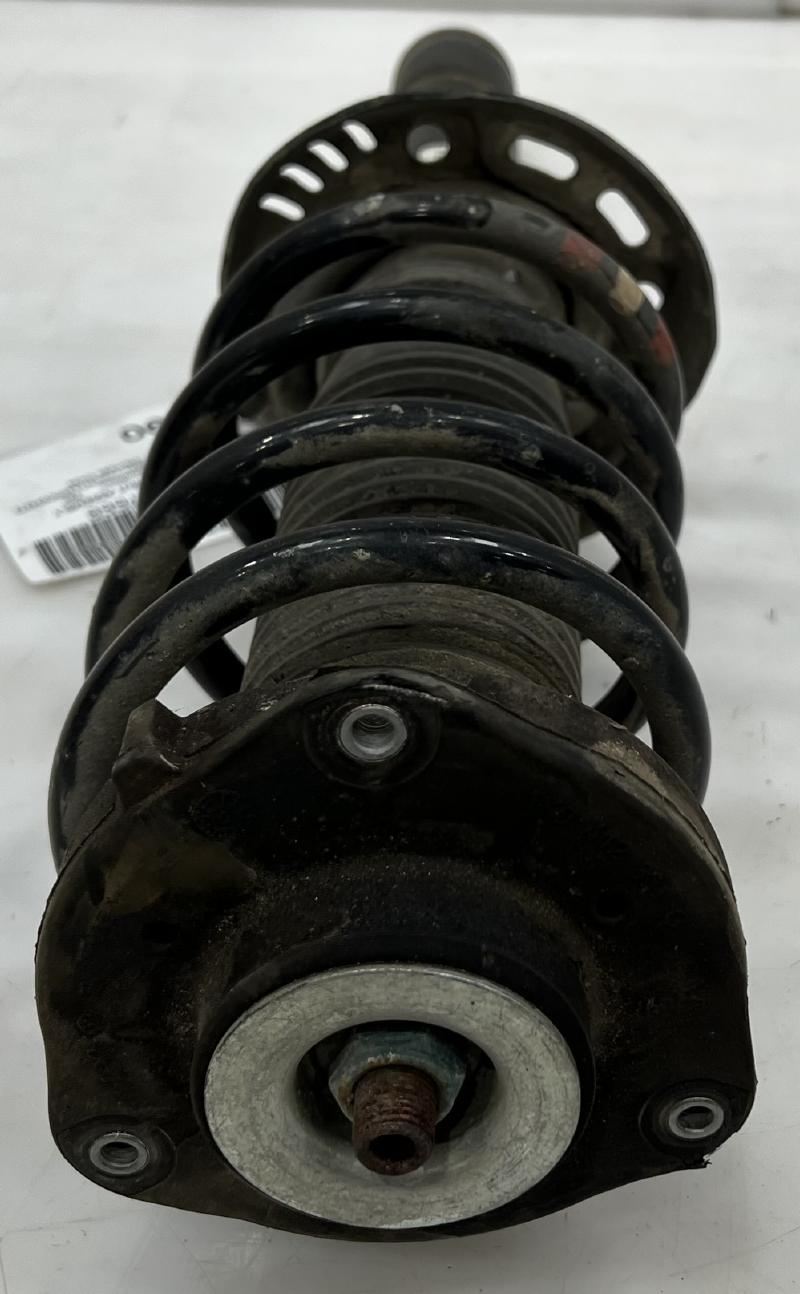 2013 Volkswagen Passat Strut Assembly