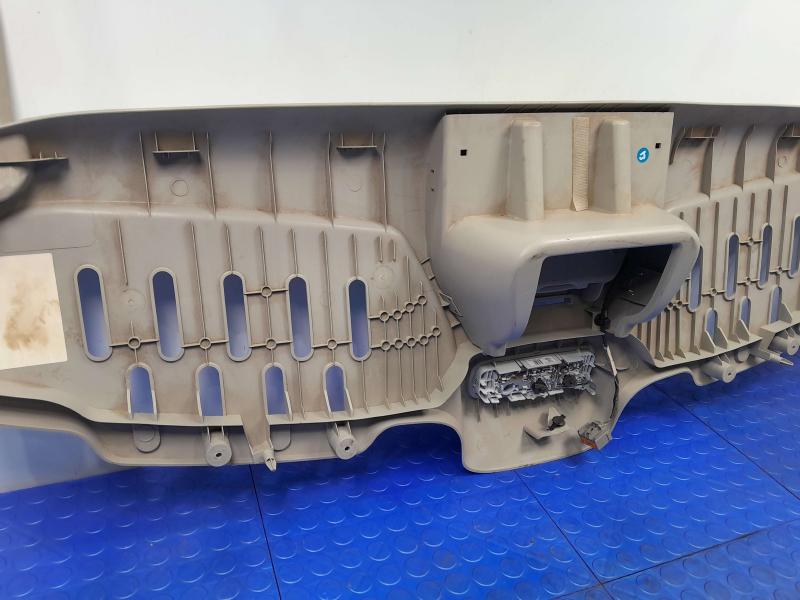 2014 Ford Transit Connect Front Console