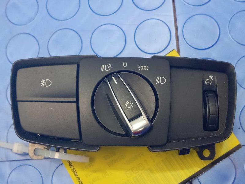 2015 BMW 428i Headlight Switch (Dash Mtd)