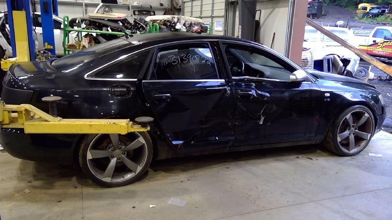2007 Audi S6 Front Door Latch