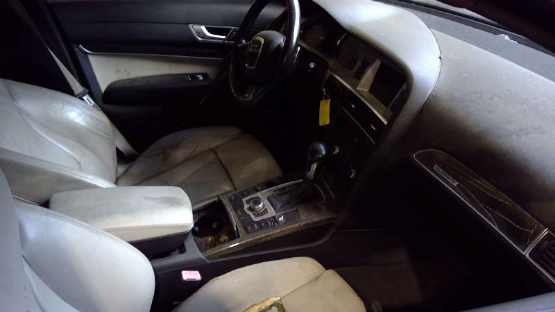 2007 Audi S6 Front Door Latch